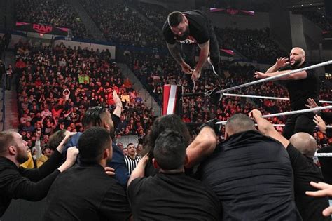 wwe raw bleacher|Iba pa.